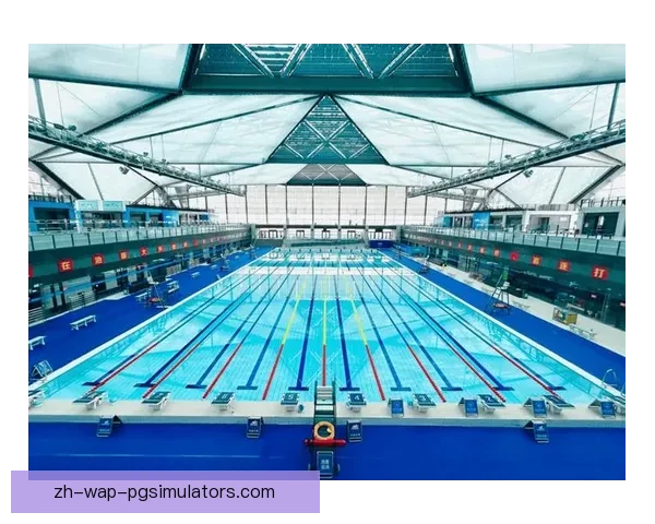 泳池中的精英对决:挑战速度与耐力 泳池中的精英对决:挑战速度与耐力